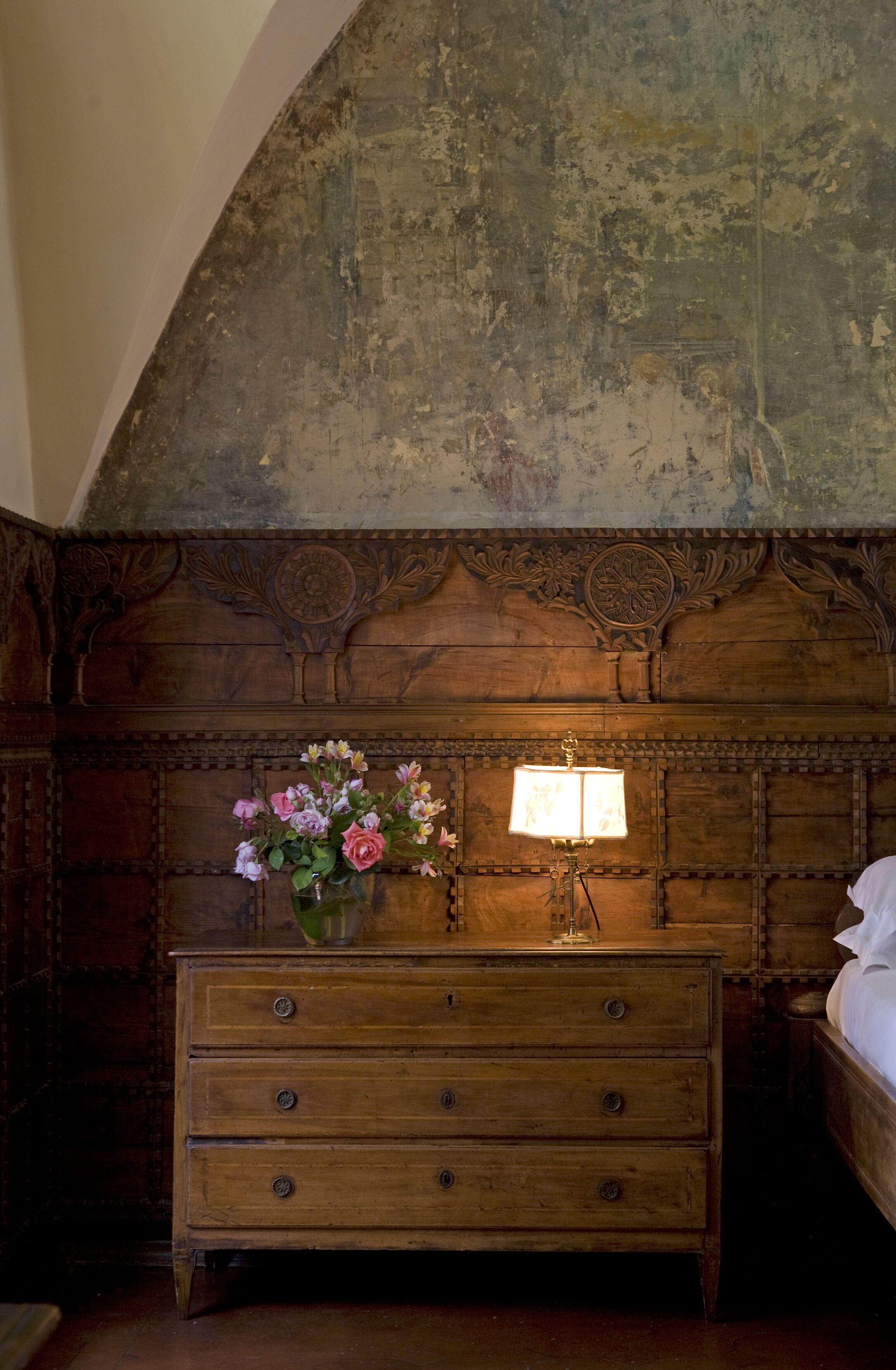 double room | minibar, in-room safe, desk, cots/infant beds