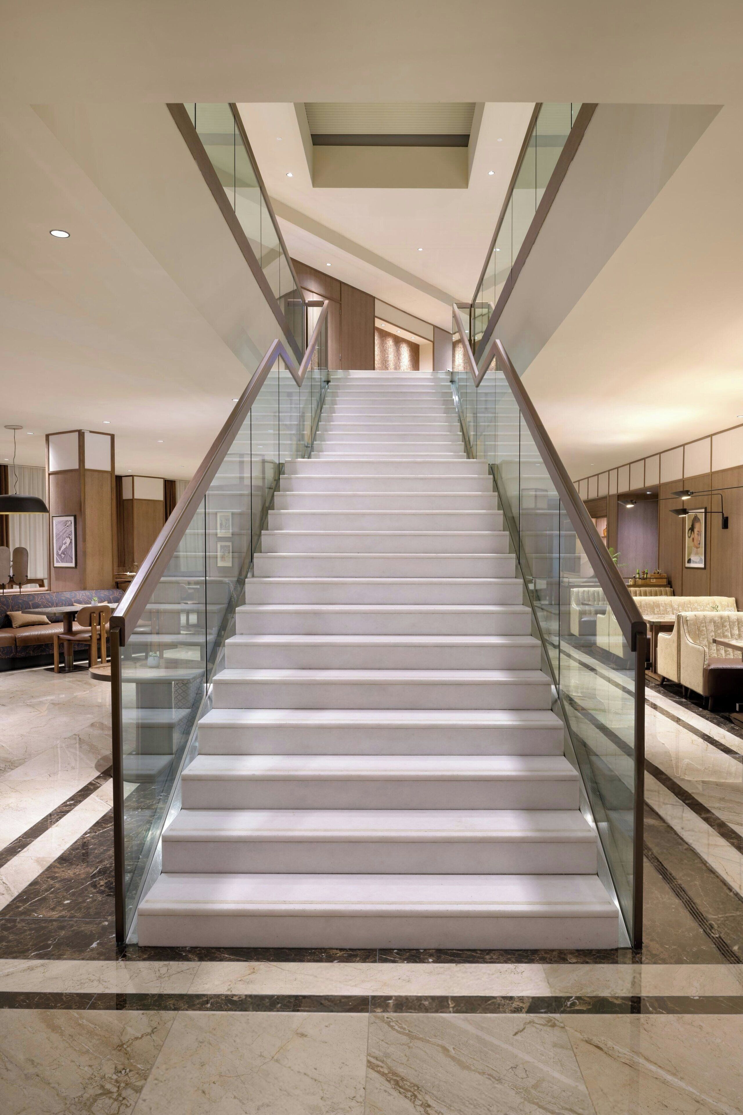 الإطلالة من المنشأة