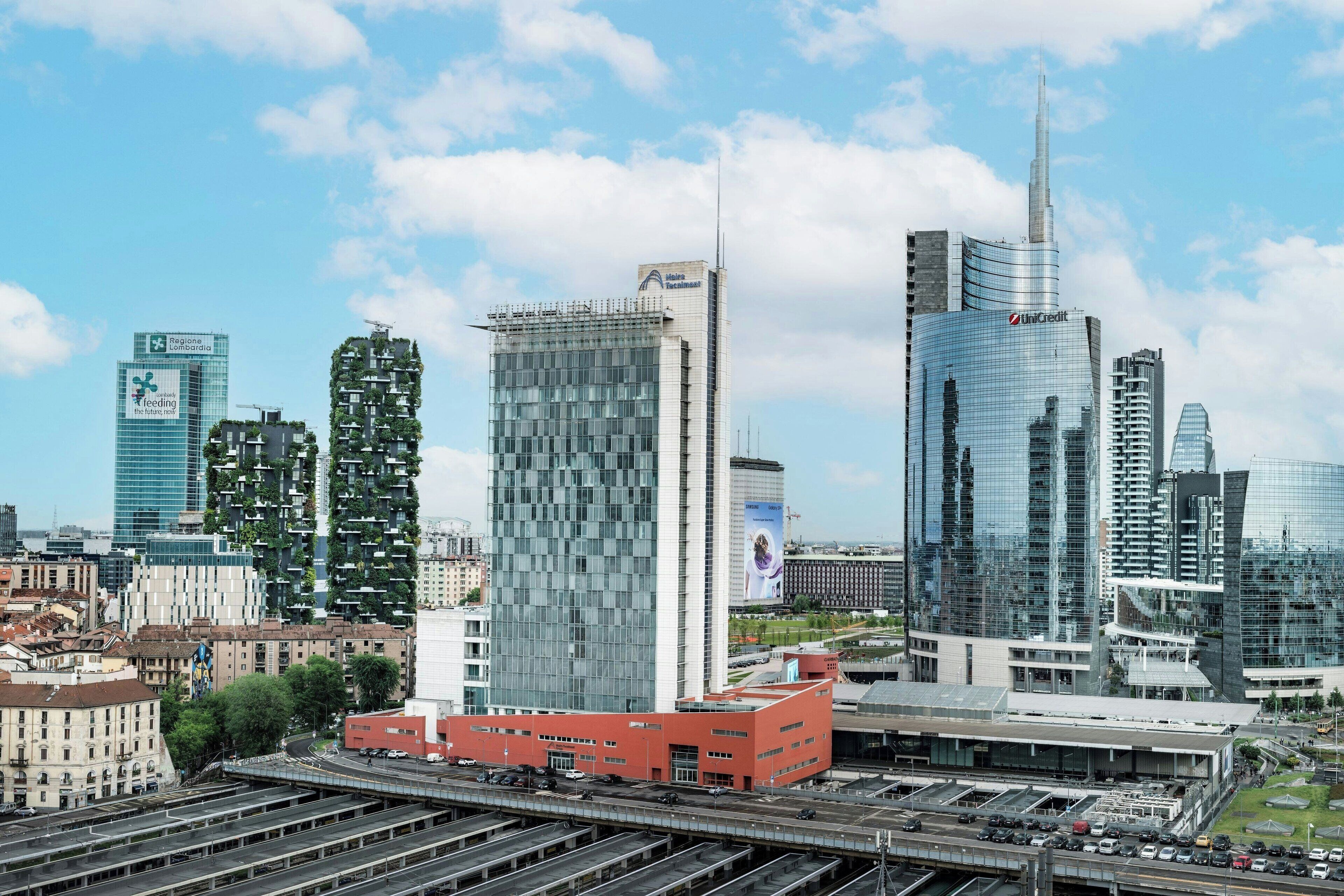 1 bedroom, premium bedding, down duvets, minibar