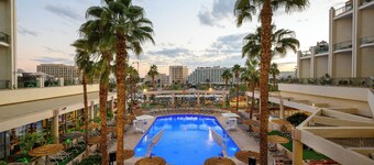 U Magic Palace Hotel