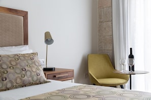 Premium bedding, minibar, in-room safe, desk - Montefiore Hotel (Jerusalem)