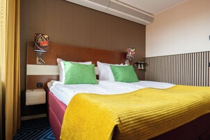 Premium Room | Zimmersafe, Schreibtisch, laptopgeeigneter Arbeitsplatz