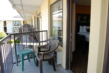 Vacation Lodge - Image 31