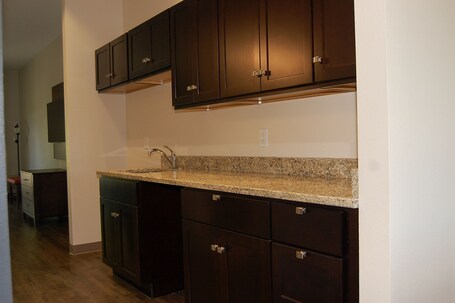 Vacation Lodge - Image 9