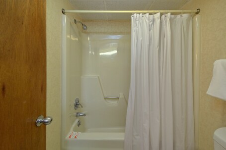 Vacation Lodge - Image 143