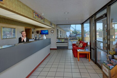 Vacation Lodge - Image 20