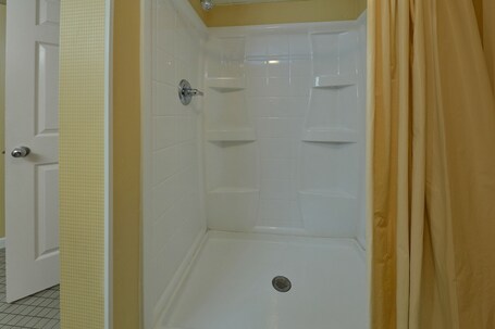 Vacation Lodge - Image 113