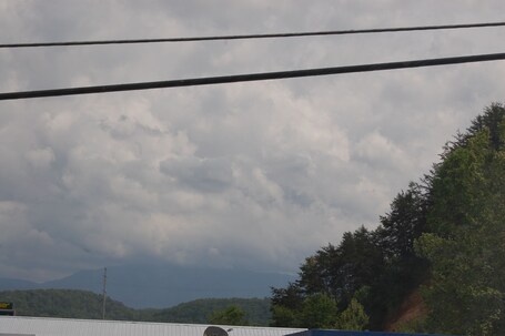 Vacation Lodge - Image 12