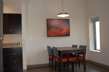 Vacation Lodge - Image 110
