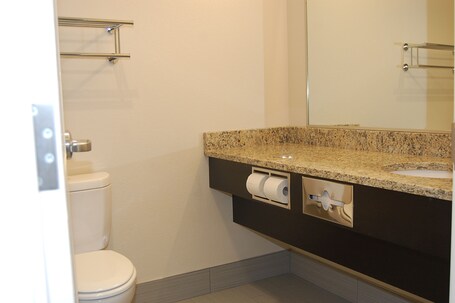 Vacation Lodge - Image 104
