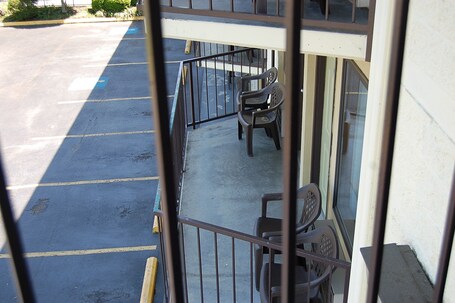 Vacation Lodge - Image 29