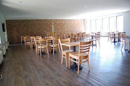 Vacation Lodge - Image 106