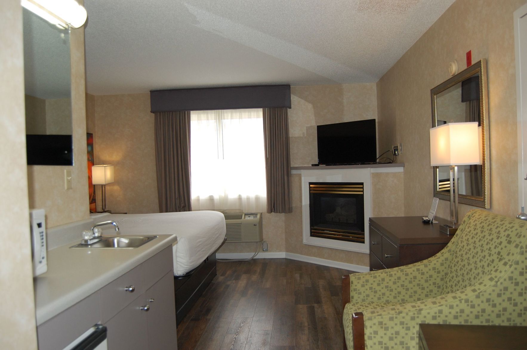 Premium bedding, pillow-top beds, in-room safe, blackout curtains
