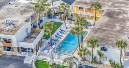 Holiday Shores