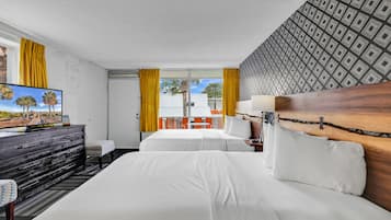 2 habitaciones, cortinas blackout y tabla de planchar con plancha