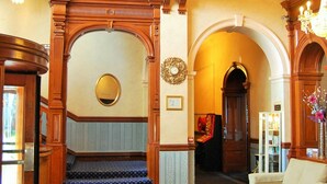 Unclassified image, 4 of 98, button - Hotel Victoria (Newquay)