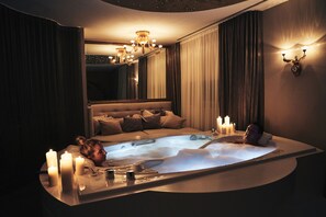 Couples treatment rooms, sauna, hot tub, steam room, body treatments - A-ROSA  Kurhaus Binz (Binz)