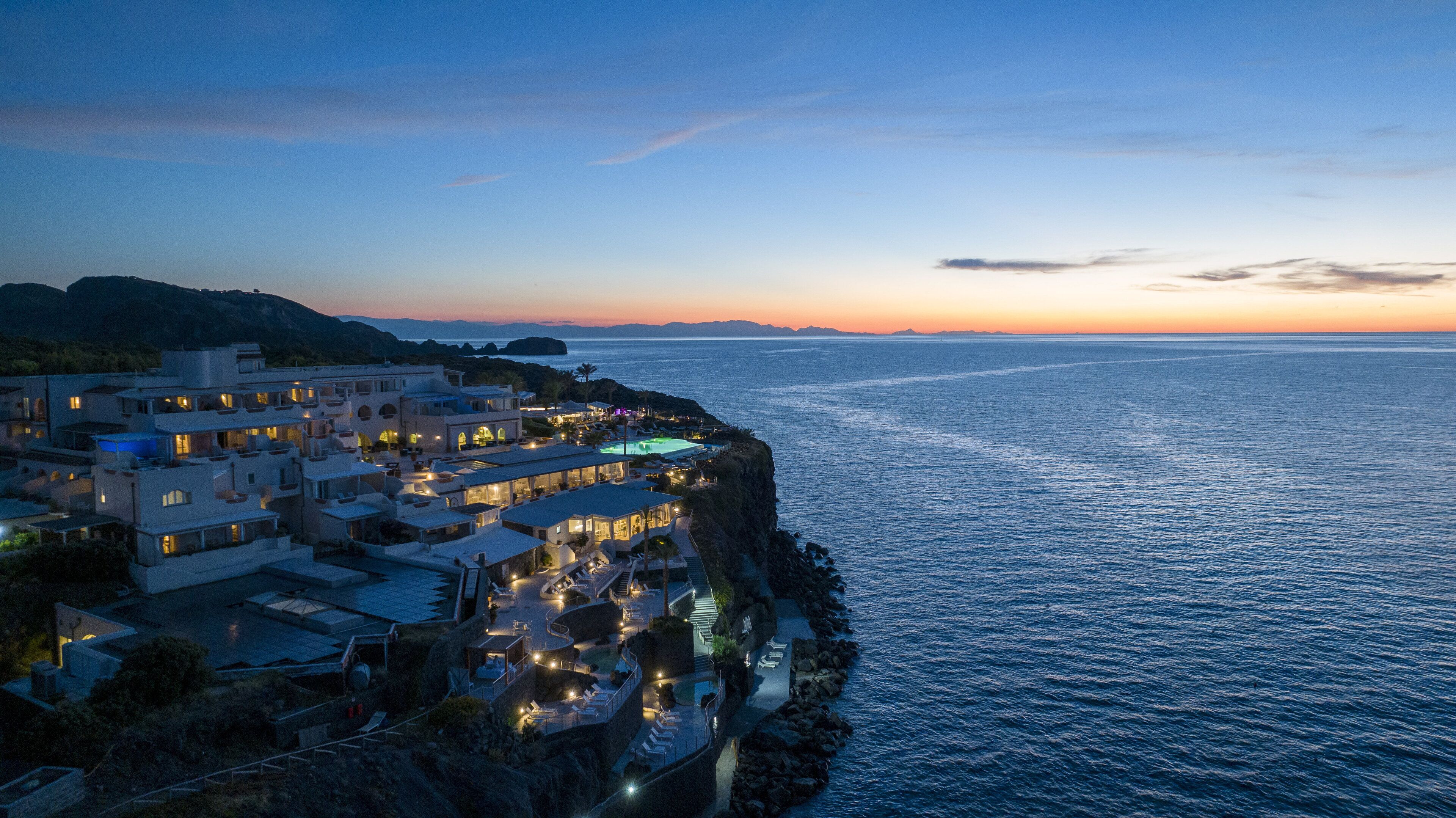 Photo - Therasia Resort Sea and SPA - The Leading Hotels of the World