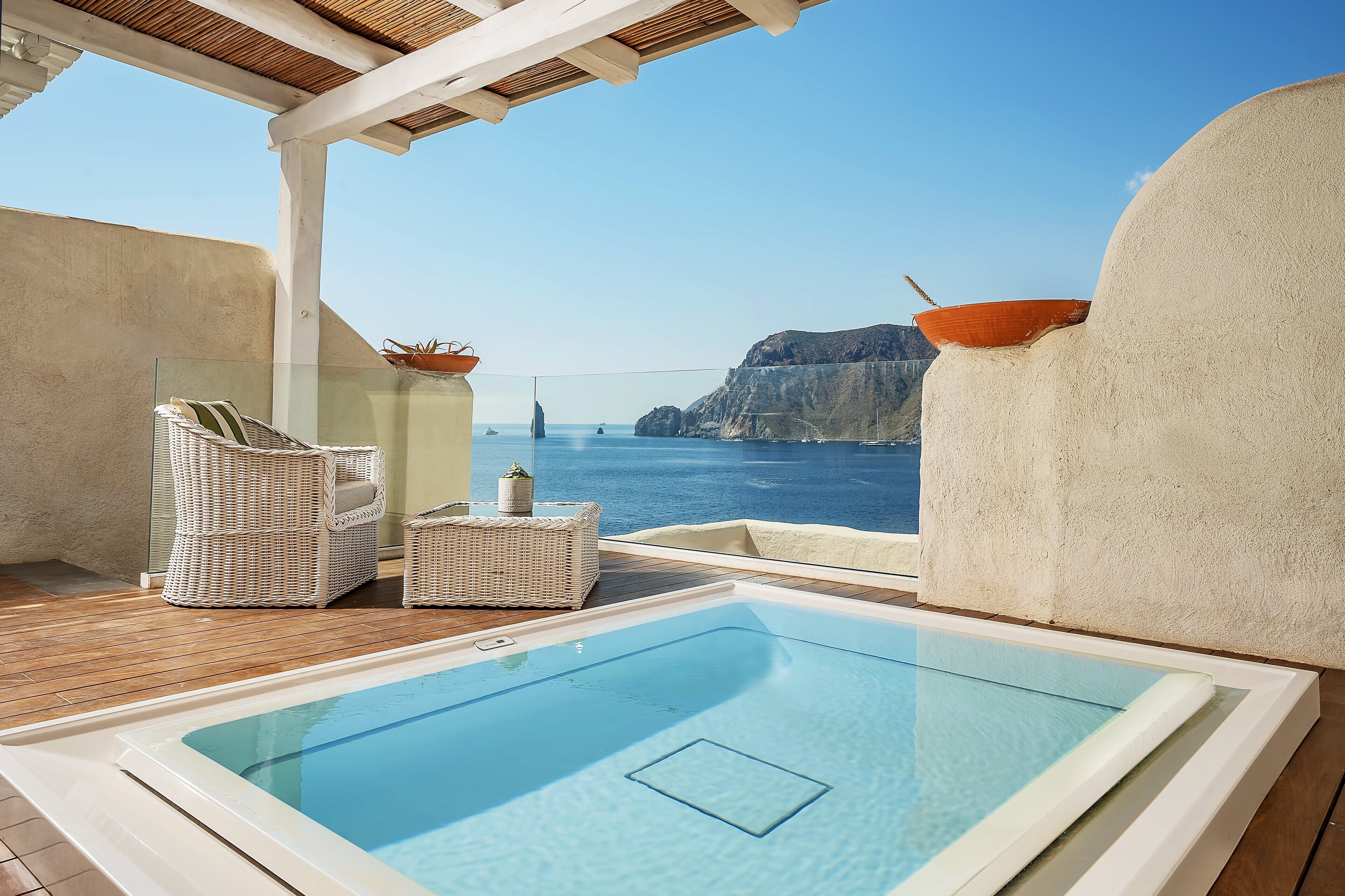 Photo - Therasia Resort Sea and SPA - The Leading Hotels of the World