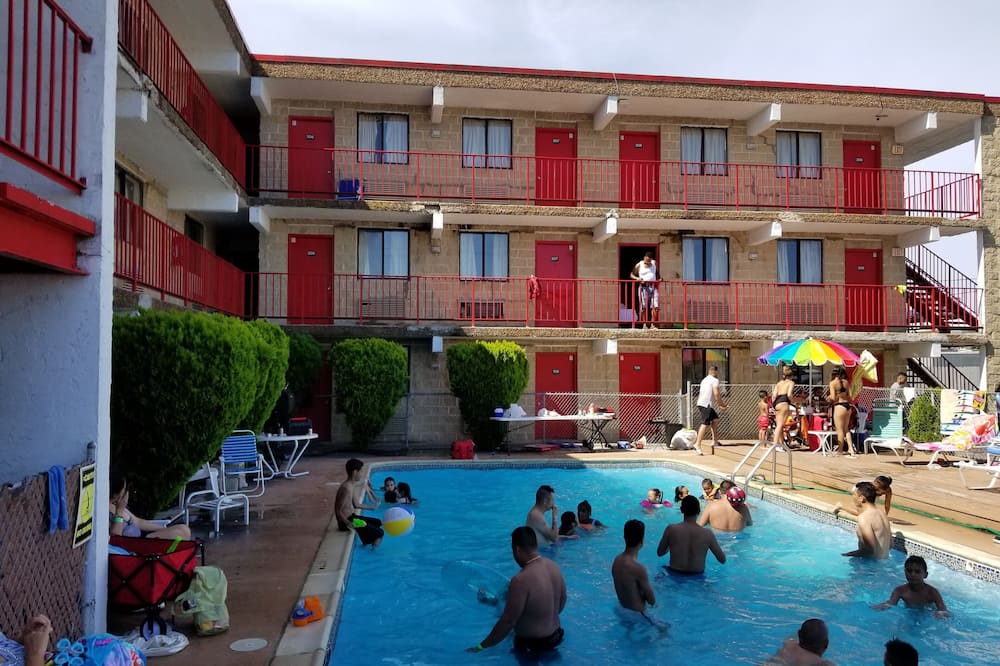 Cloud 9 Inn