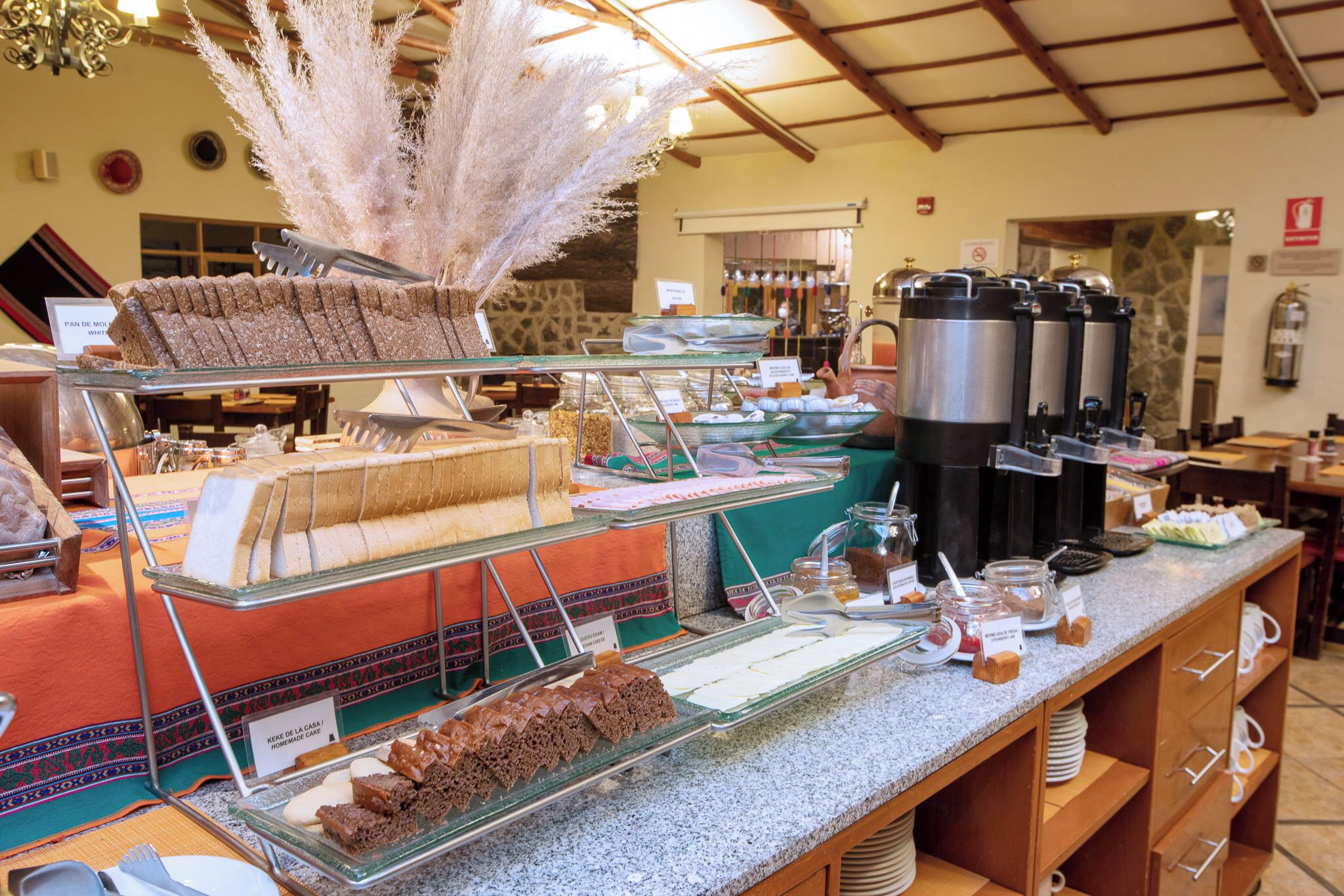 包含每日自助早餐