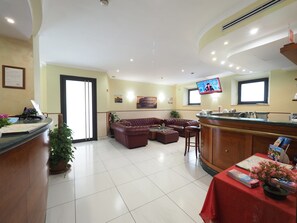 Reception - Hotel Osimar (Rome)