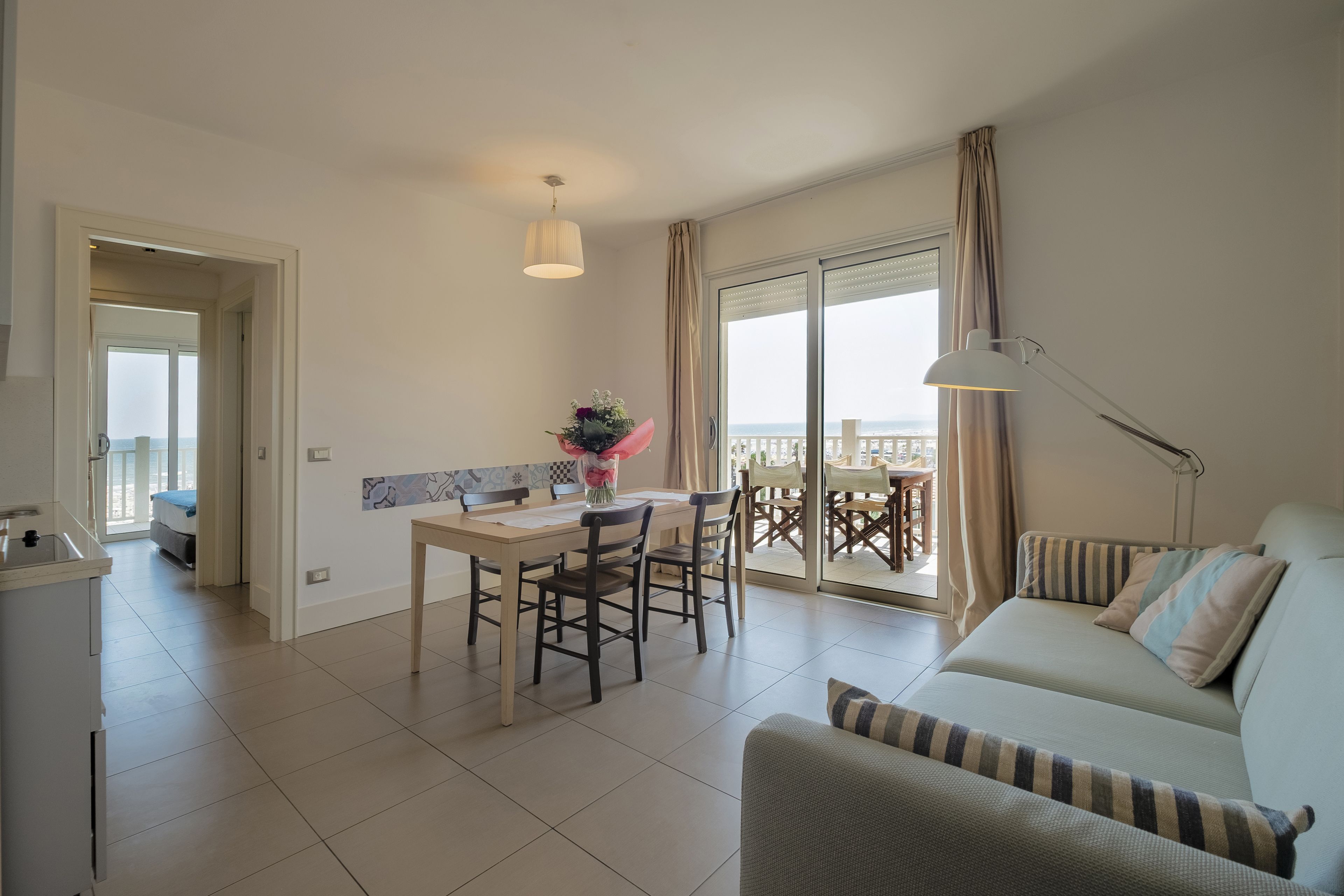 Couette en duvet d'oie, minibar, coffres-forts dans les chambres, bureau