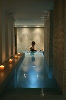 Couples treatment rooms, sauna, hot tub, steam room, Turkish bath