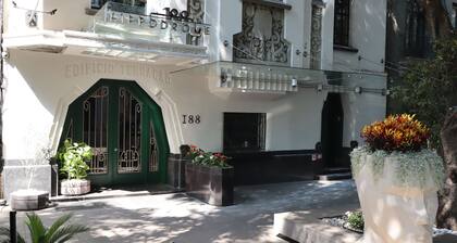 Hippodrome Hotel Condesa