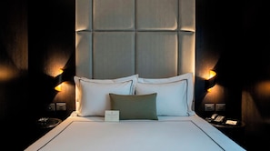 Superior Room | Premium bedding, minibar, in-room safe, desk - Hippodrome Hotel Condesa (Mexico City)