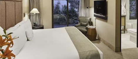 Premium bedding, minibar, in-room safe, desk