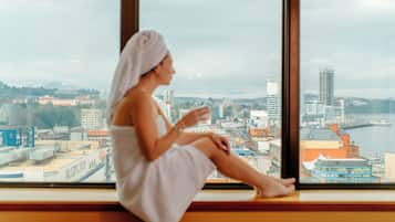 Junior Studio Suite, Multiple Beds | View from room