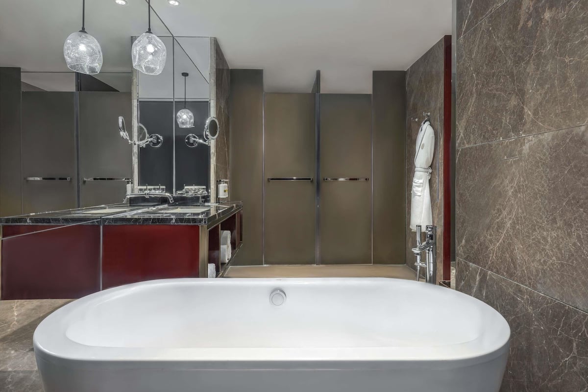 Minibar, in-room safe, desk, laptop workspace