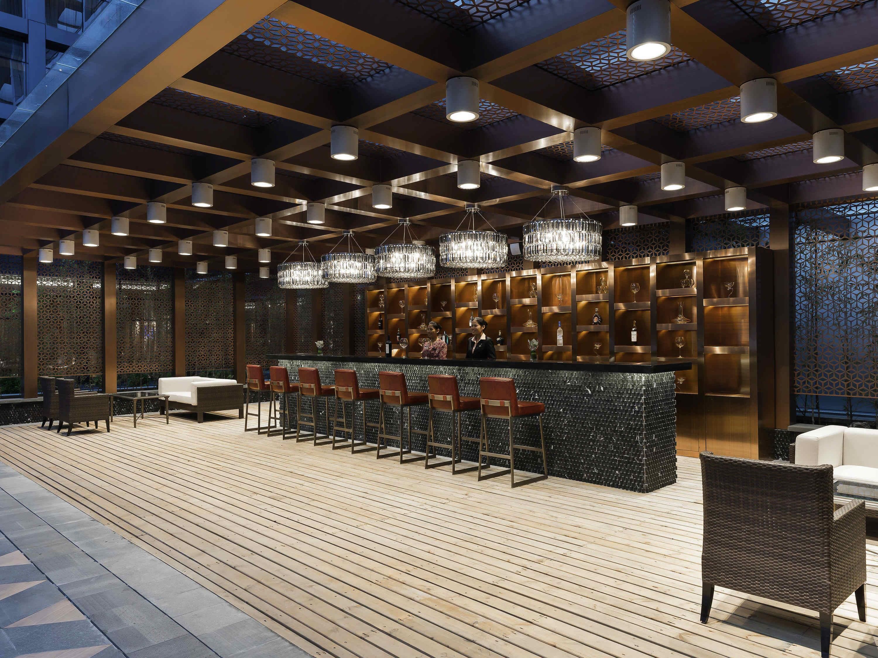Lobby lounge