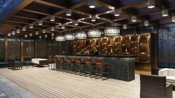 Lobby lounge