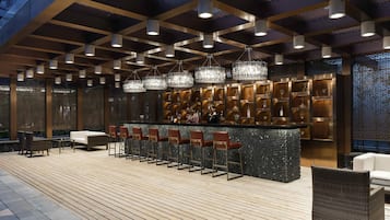 Lobby lounge