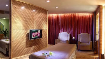 Body treatments, hydrotherapy, facials, 7 treatment rooms, massages