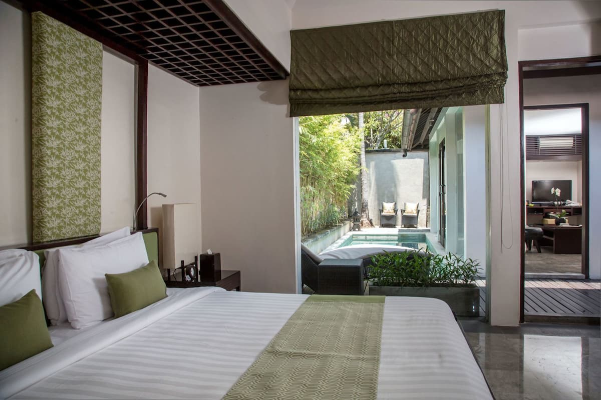 Couette en duvet d'oie, matelas Select Comfort, minibar