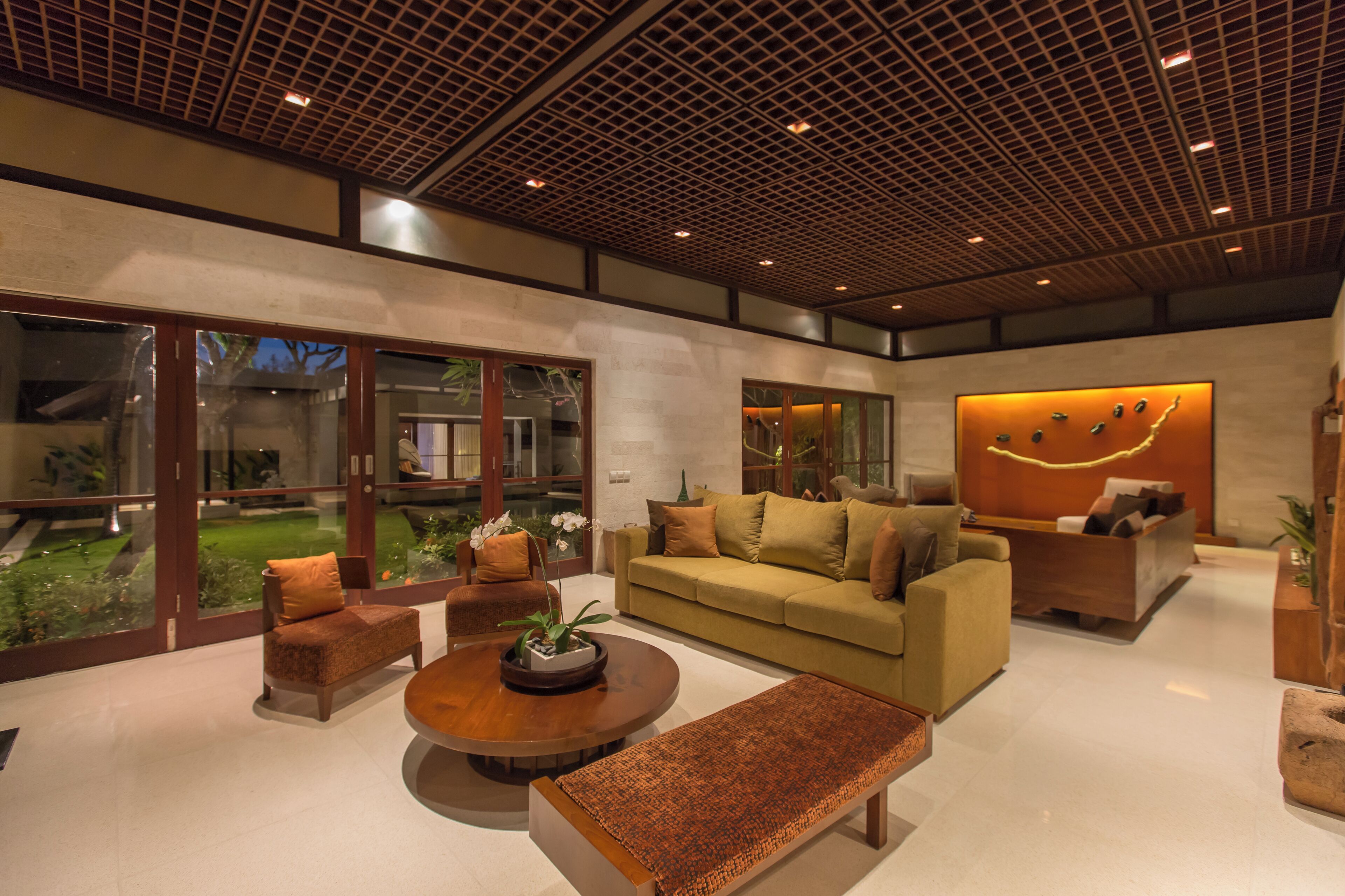 Grand Pool Villa, 4 Bedroom | リビングルーム | 40 インチの薄型テレビ (衛星放送視聴可)、テレビ