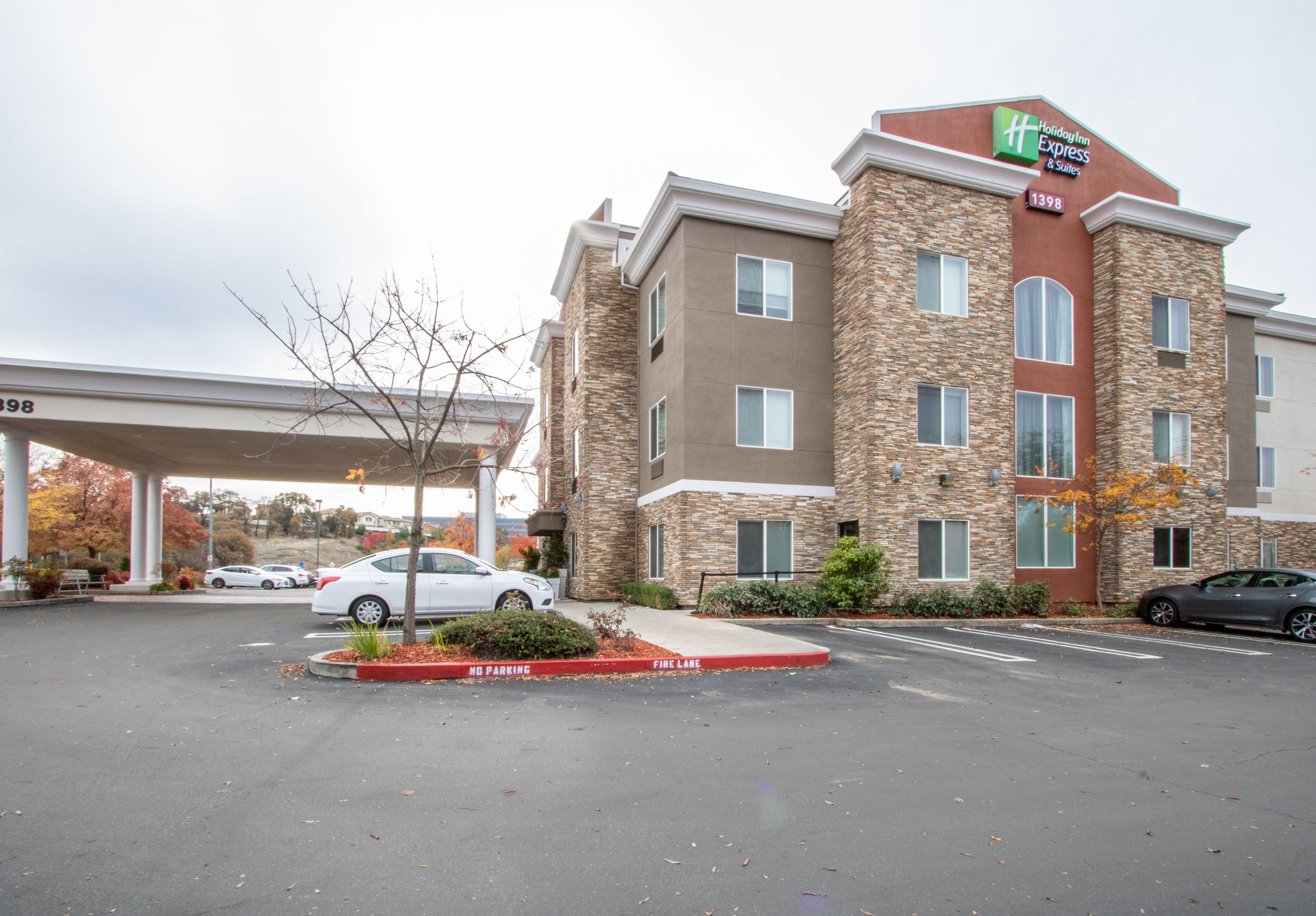 Photo - Holiday Inn Express Hotel & Suites Roseville-Galleria Area by IHG