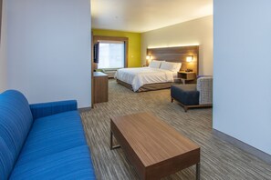 Suite, 1 King-Bett, barrierefrei (Communication, Accessible Tub) | Zimmersafe, Schreibtisch, Verdunkelungsvorhänge, Bügeleisen/Bügelbrett