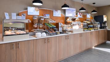 Desayuno para llevar incluido todos los días