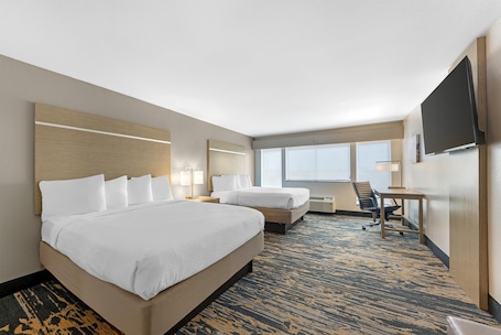 Suite, Multiple Beds, Non Smoking, Refrigerator & Microwave (with Sofabed) | Down comforters, pillowtop beds, desk, laptop workspace