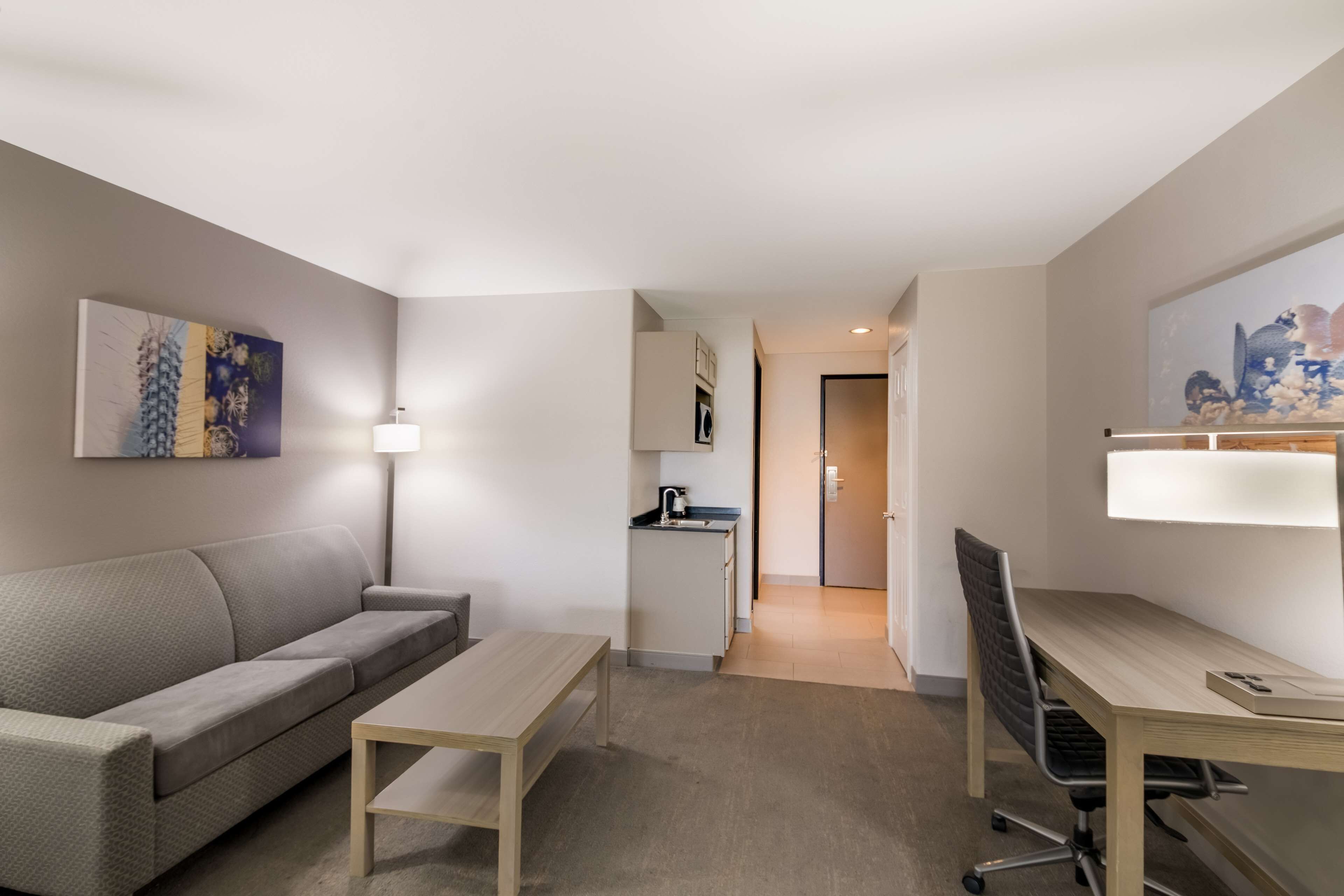 standard room, multiple beds, non smoking, refrigerator & microwave (with sofabed) | down duvets, pillow-top beds, desk, laptop workspace