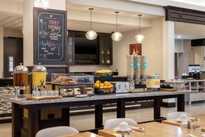 Café da manhã para viagem todos os dias mediante uma taxa