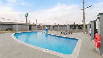 Alberca al aire libre