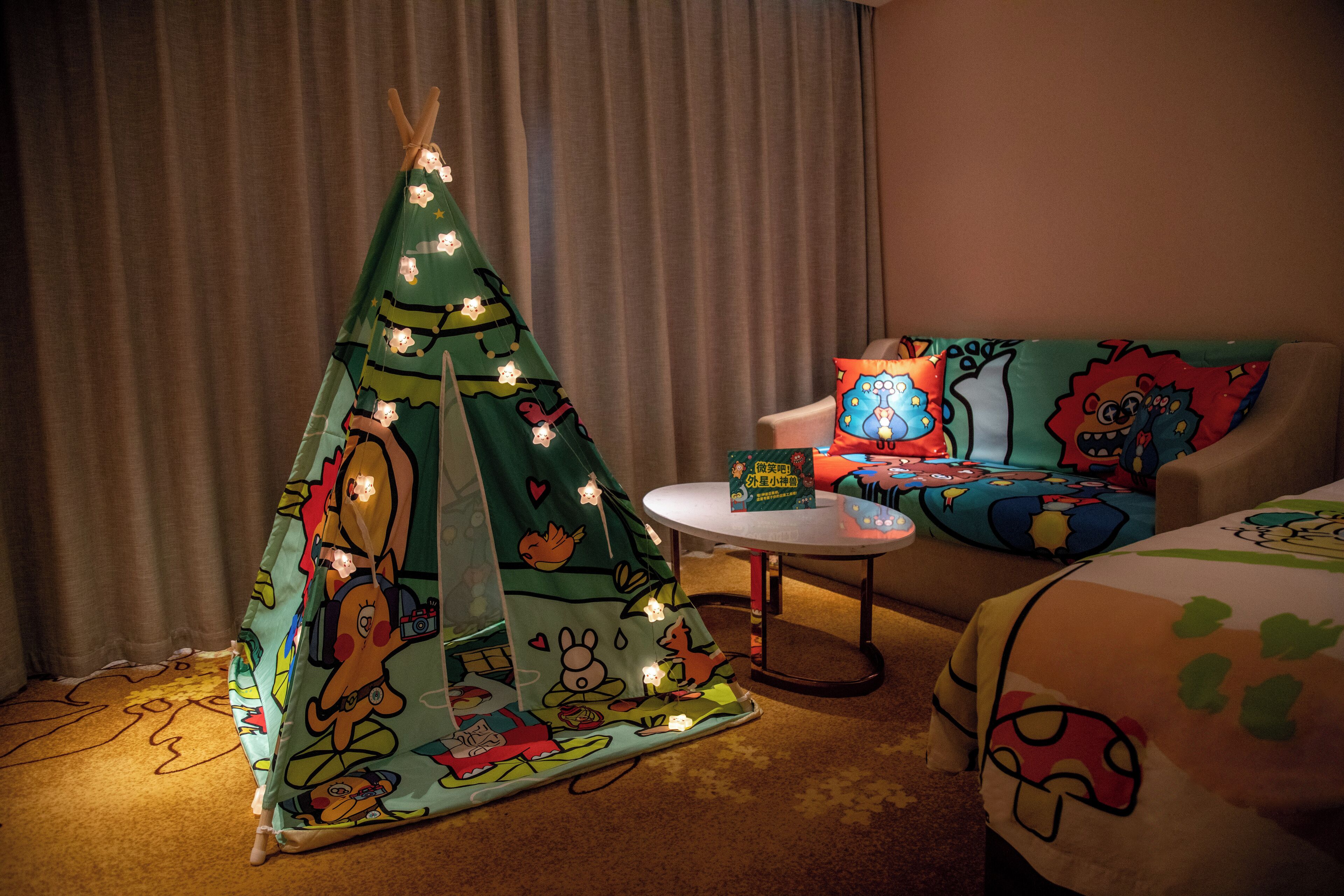 1 bedroom, down duvets, minibar, in-room safe