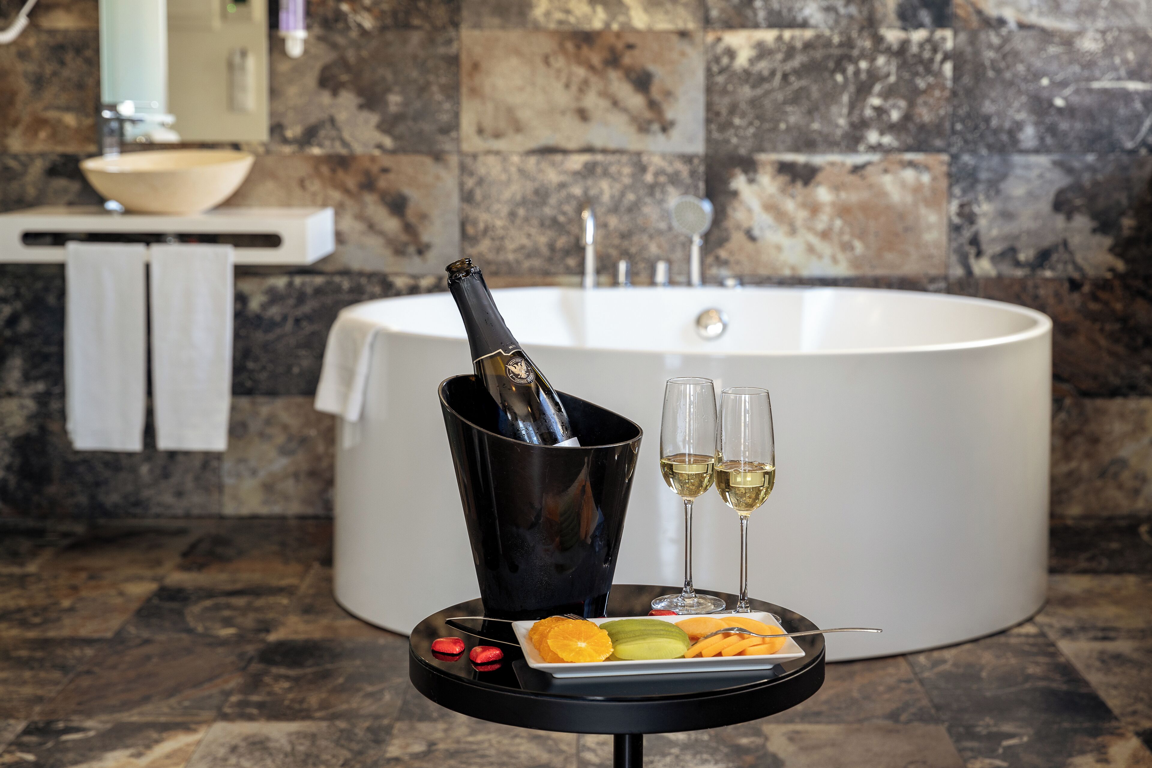 Photo - America Diamonds Hotel