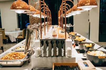 Holiday Inn Express Shanghai Putuo by IHG