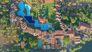 Aerial view - Club Hotel Dolphin (Wennappuwa)